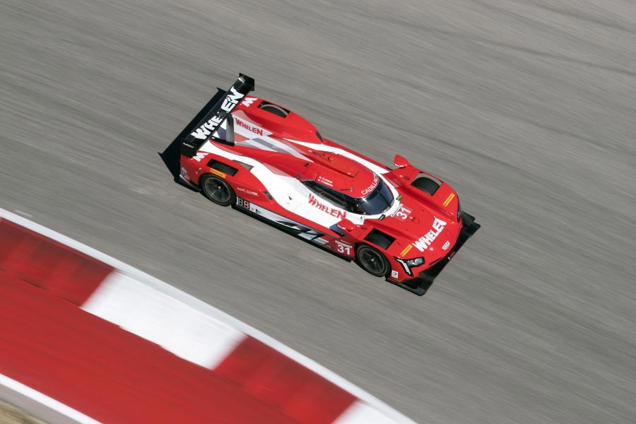  Cadillac DPi-V.R 2017 года  (фото 15 из 30)